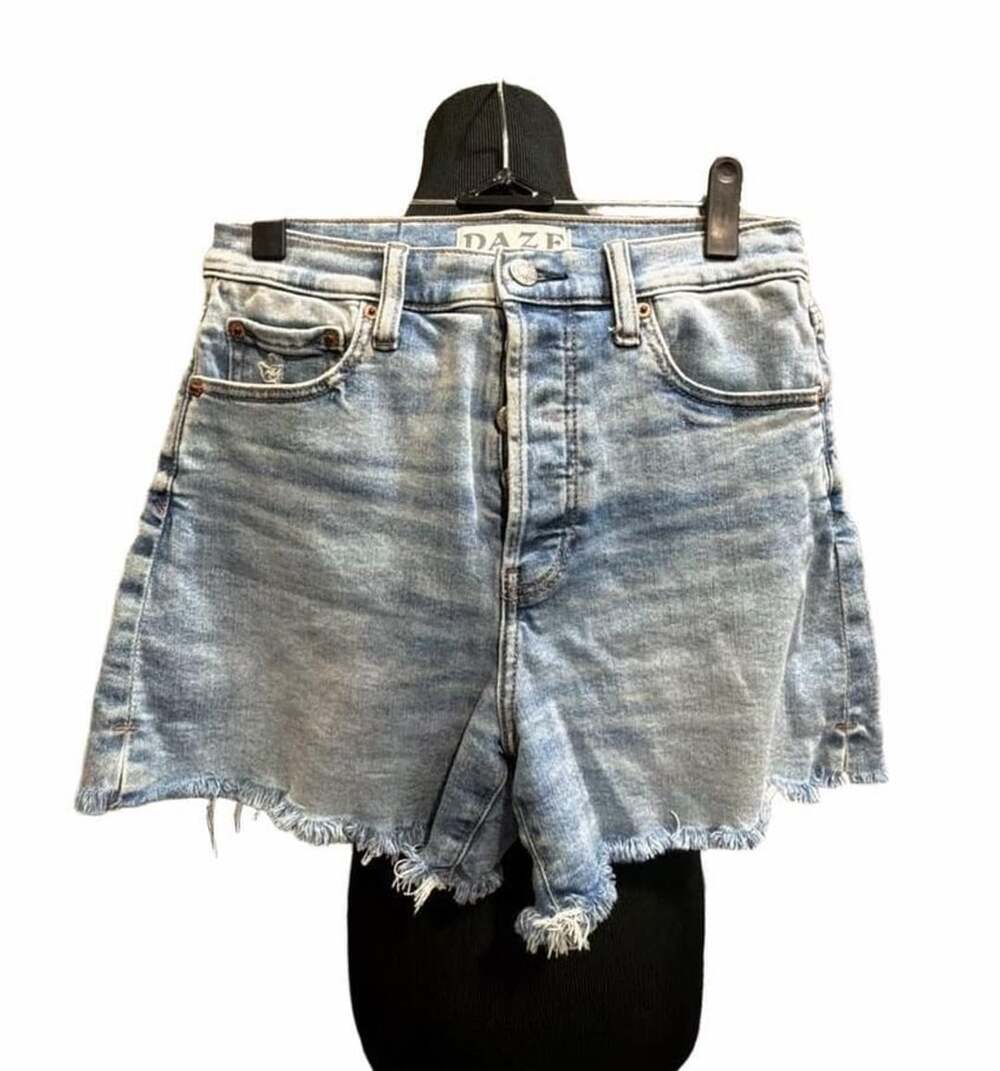 881 Daze Denim Shorts Size 26 High Rise Cut Off Frayed